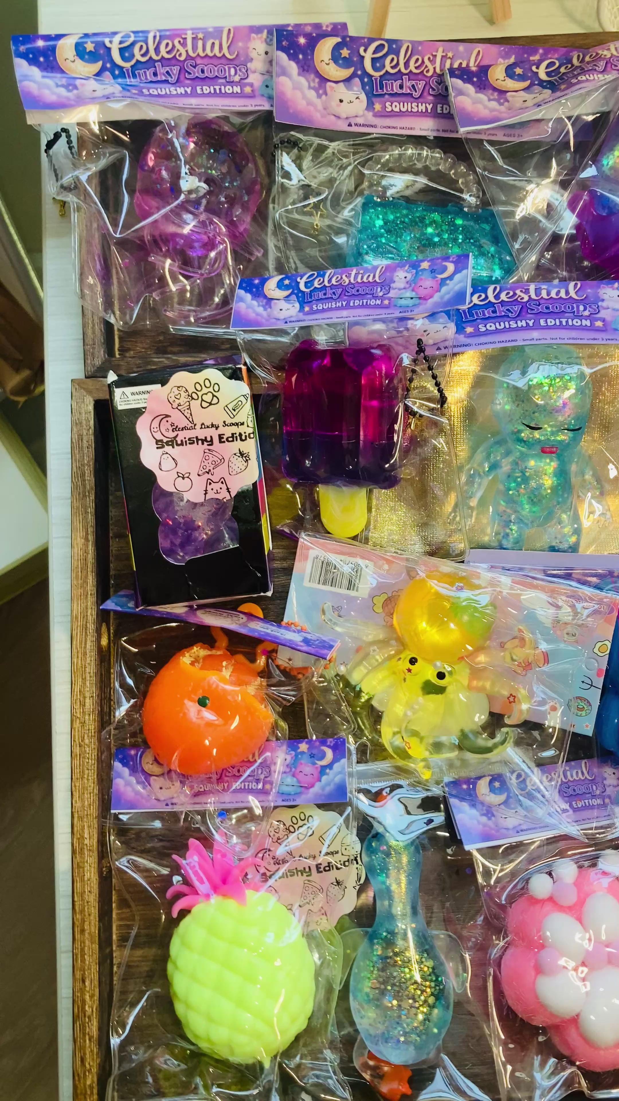 Big Squishy Scoop (15+ Squishies)